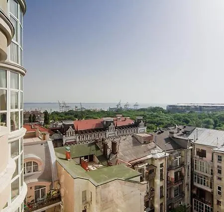 Central With Sea View 公寓 敖德萨